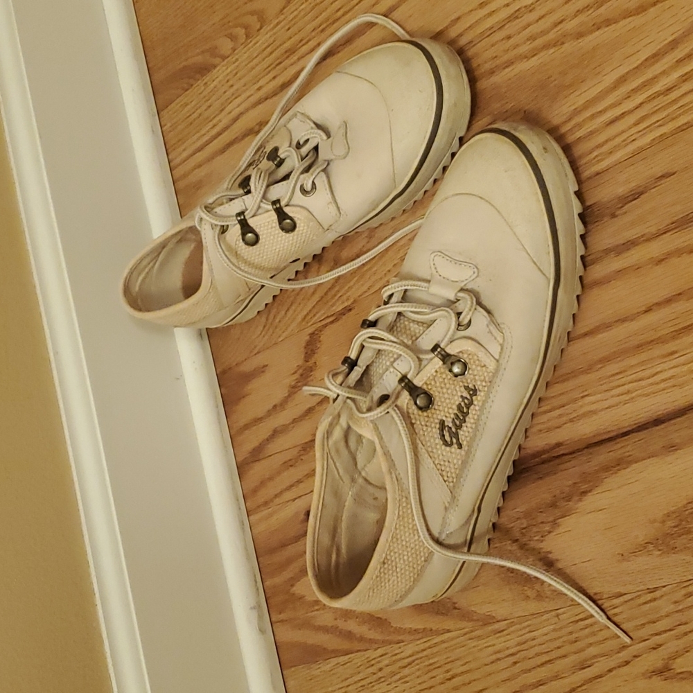 GUESS SHOES SNEAKERS 9B  VINTAGE CANVAS SNEAKERS